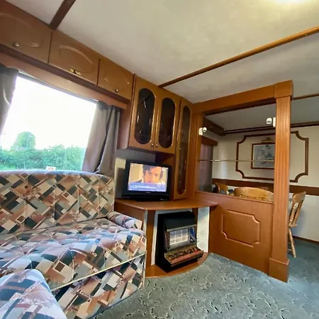 Dom wakacyjny R&s Domek 2 *